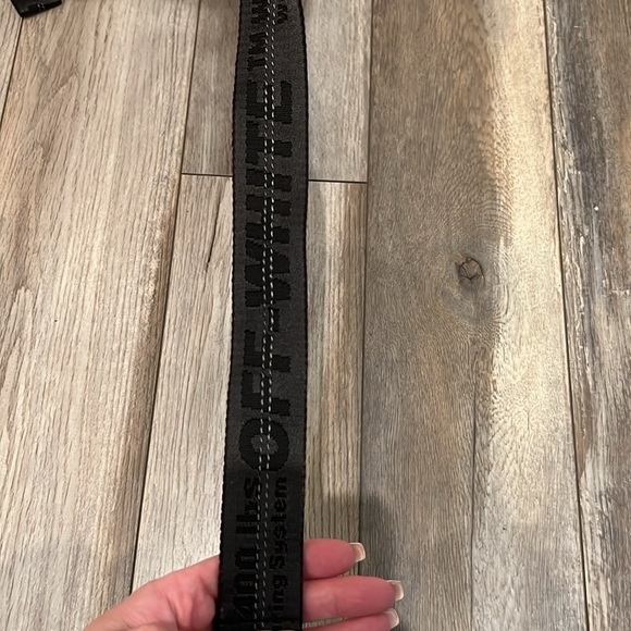 Backpack - Picture 3 of 8